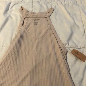 Oat colored tank top. Size medium.